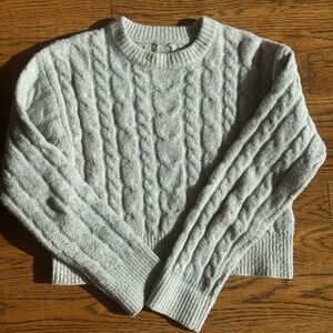 Cozy Cable Knit Sweater - Gray